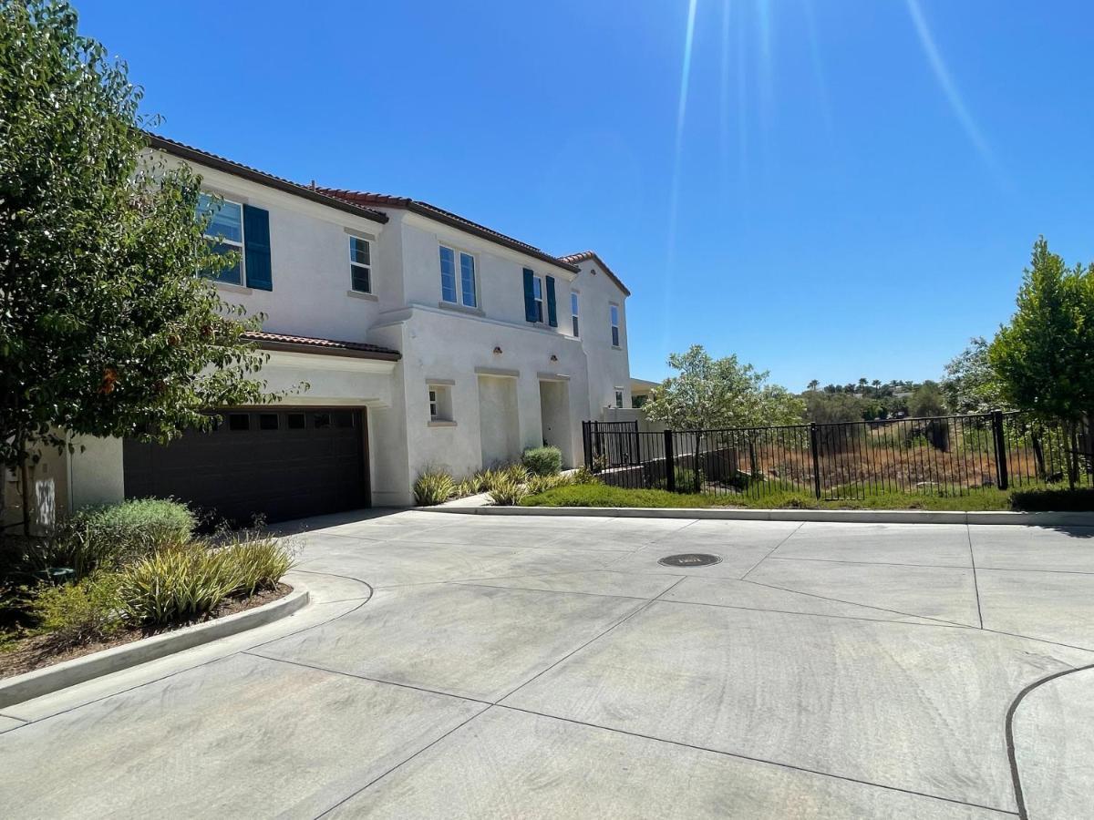 Spacious And Modern Home Near Temecula Wineries Murrieta Luaran gambar