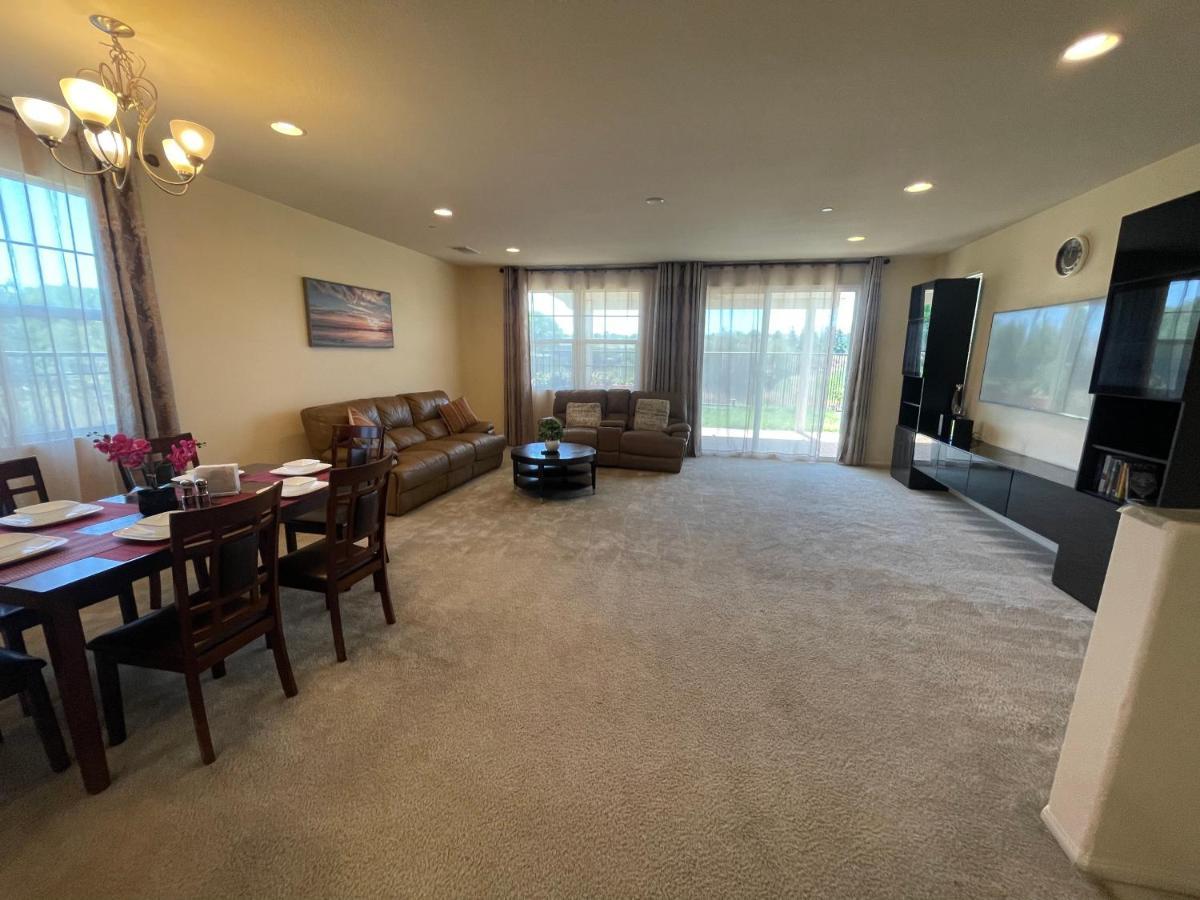 Spacious And Modern Home Near Temecula Wineries Murrieta Luaran gambar